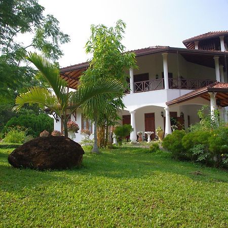 Shiny Hill Side Villa Hikkaduwa Exterior foto